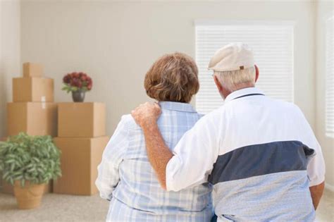 2020 Guide to Downsizing for Seniors | Graying With Grace 