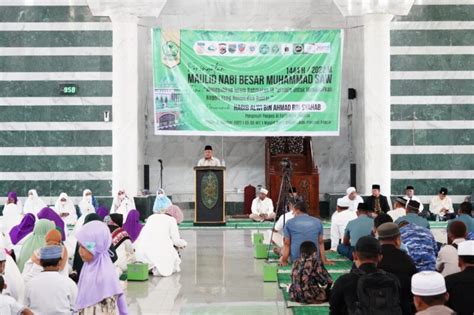 Pangdam Xvii Cenderawasih Bersama Ribuan Umat Islam Rayakan Maulid Nabi