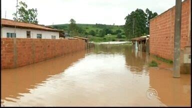 Bom Dia Cidade Sorocaba E Itapetininga Temporal Deixa Fam Lias