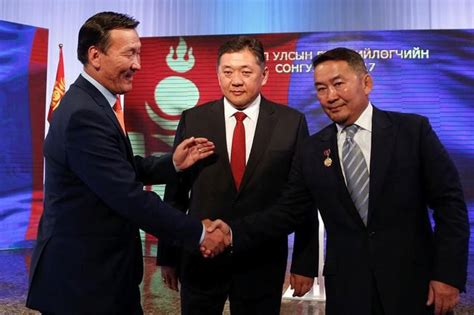 Mongolia Economy, Graft in Spotlight as Voters Elect President