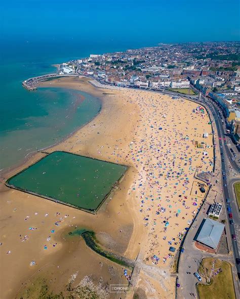 Margate Beach, Australia - Beach Guide, Info, Photos - BeachAtlas