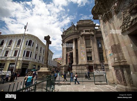 Banco Central Quito Ecuador Banque Centrale D Equateur Quito Blue Sky