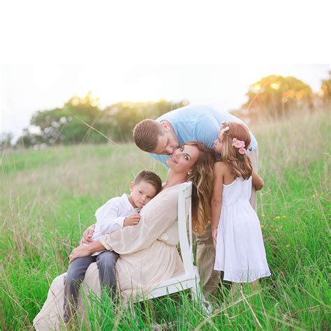 Spring Mini Sessions Minneapolis St Paul Portrait Photographer