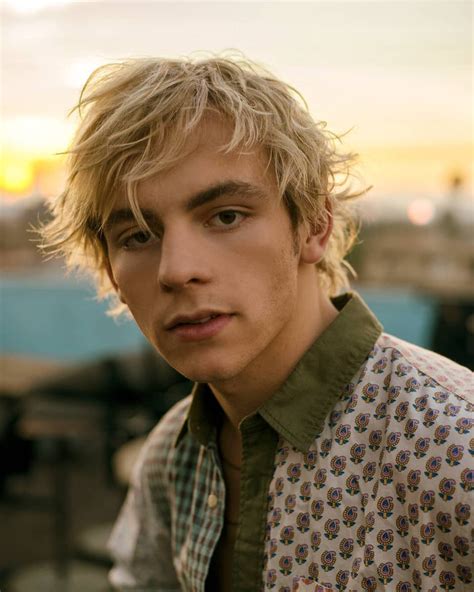 Ross Lynch Binny Cheslie