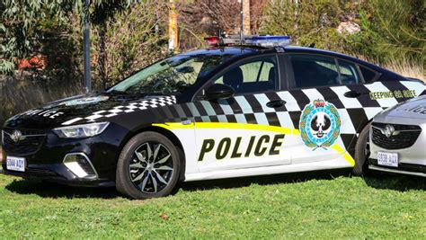 Holden Commodore Joins South Australian Police Fleet Car News CarsGuide