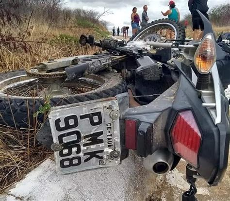 Acidente Na Ce Em Tau Deixa Dois Mortos E Um Gravemente Ferido