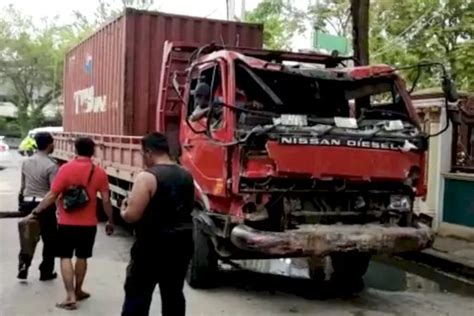 Ini Muatan Truk Tronton Yang Picu Kecelakaan Maut Di Balikpapan