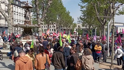 Manifestation Du 1er Mai Près De 2000 Personnes Dans Le Cortège