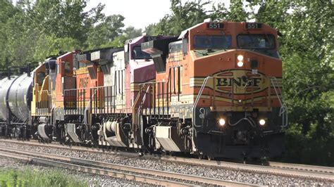 A Throwback Lashup BNSF B40 8W 551 Leads L CHI664 In Chillicothe IA 6