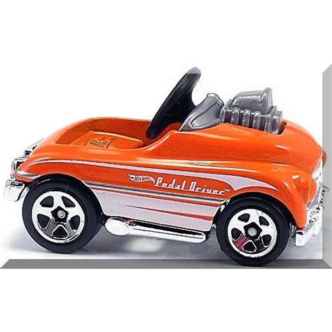 Hot Wheels Pedal Driver HW Ride Ons 2 5 67 250 2016 Orange Edition 887961219869 On