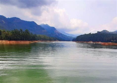 Four day Munnar Thekkady road trip itinerary - Breathedreamgo