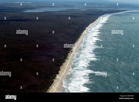 An aerial view of Great Barrier Reef in Australia Stock Photo - Alamy