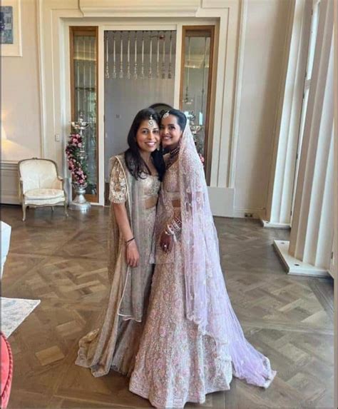 Nita Ambani Tina Ambani To Isha Shloka Ambani Bahu Beti Bridal Expensive Looks कोकिलाबेन से