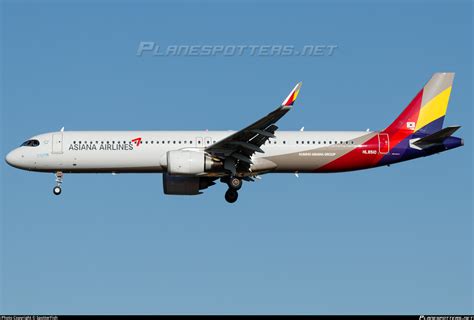 HL8510 Asiana Airlines Airbus A321 251NX Photo By SpotterFish ID