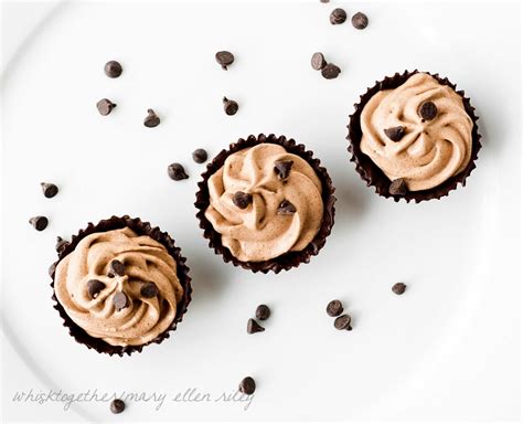 Chocolate Mousse Cups