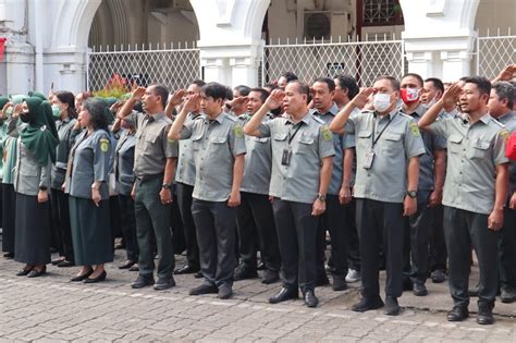 Pengadilan Negeri Makassar Kelas I A Khusus Upacara Peringatan Hut