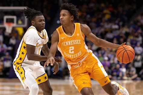 Tennessee Basketball Regains Top 5 Status In AP Poll - Sports Illustrated Tennessee Volunteers ...