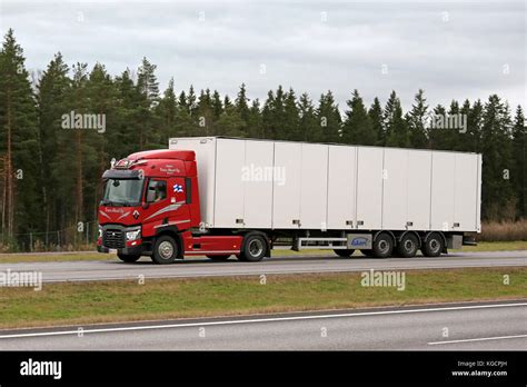 Paimio Finlandia De Octubre De La Red Renault Trucks T Semi