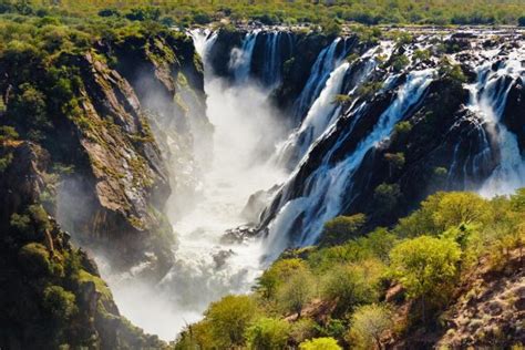 Informação para viajar em Angola | Lugares Incertos