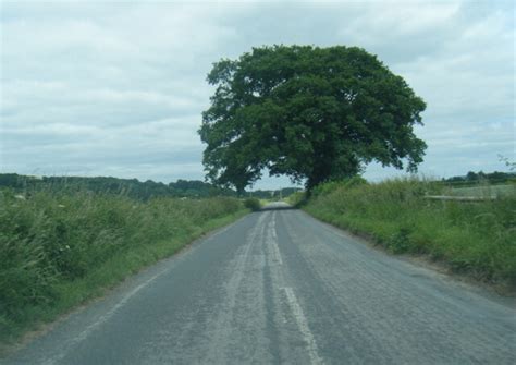 B4350 Near Sheepcote Farm © Colin Pyle Geograph Britain And Ireland