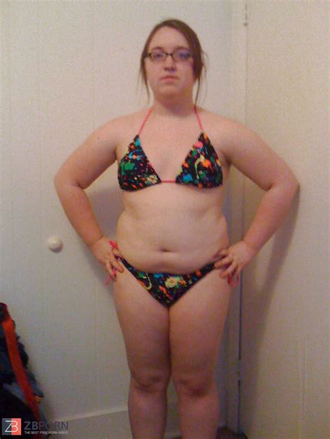 Adorable Nerdy Chubby Dame Flashes Off For The Very First Time ZB Porn