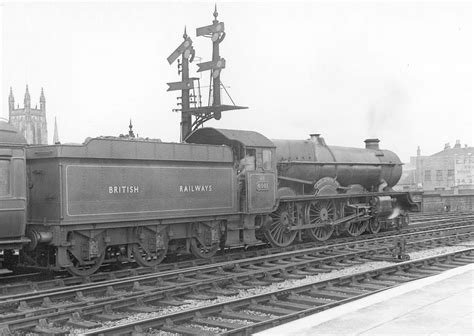 Leamington Spa Br Locomotives Ex Gwr 4 6 0 King Class No 6001 King Edward Ii Pauses At The