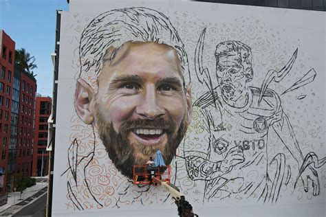 Un Mural Gigante De Messi Estar Listo Para Su Llegada Al Inter De