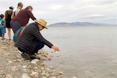 A Pouring Out Of Love Utahns Gather For Great Salt Lake Blessing