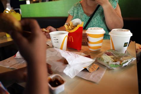 Environnement Fin Des Emballages Jetables Dans Les Fast Foods Les