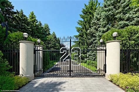 Michael Jordan's Lavish House in Jupiter, Florida: Luxury Bear Club Estate