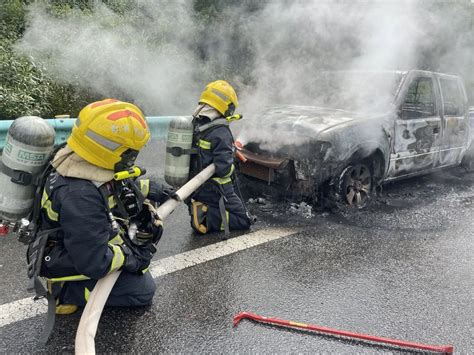 谨防汽车“上火”！黔西南一皮卡车行驶途中自燃澎湃号·政务澎湃新闻 The Paper