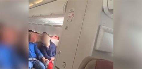 Viral Hombre Abrió Puerta De Emergencia De Avión Poco Antes Del Aterrizaje