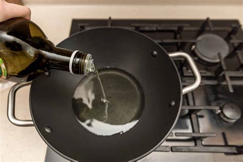 Olive Oil Boiling Point Why Its Important Oil Smoke Point