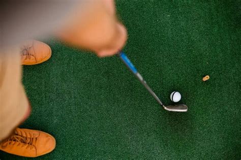 5 Iron Golf Club Guide (Distance, Loft, etc.) • Honest Golfers