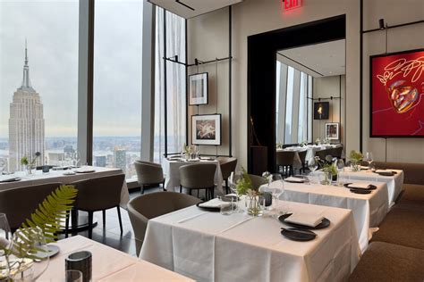 Inside Amex S Glistening New Centurion Club In Midtown Manhattan The