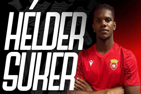 Oficial Avançado cabo verdiano Hélder Suker é reforço do Penafiel