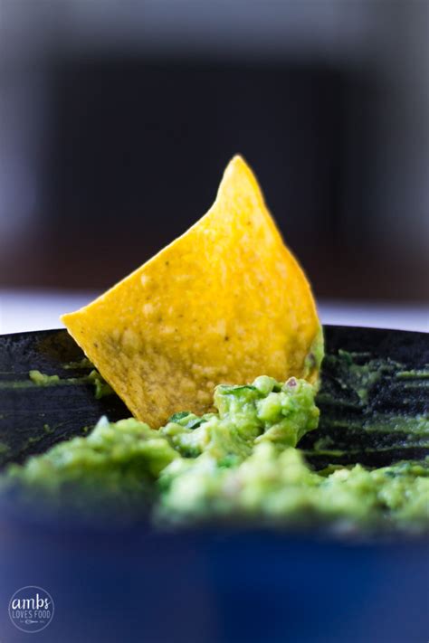 COPYCAT CHIPOTLE GUACAMOLE AMBS LOVES FOOD