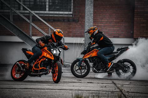 Eicma Ktm Presenta Le Nuove Duke E News Moto It