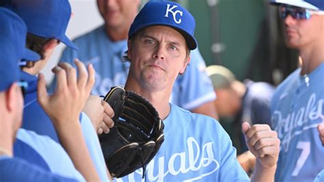 Mlb Free Agency Zach Greinke Re Signs With Royals For Th Major