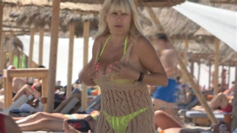 Hot Sexy Elena Udrea Bikini Pics