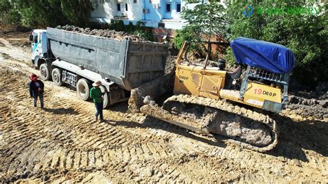 Best Techniques Komatsu Bulldozer Pushing Skills Workers Dozer