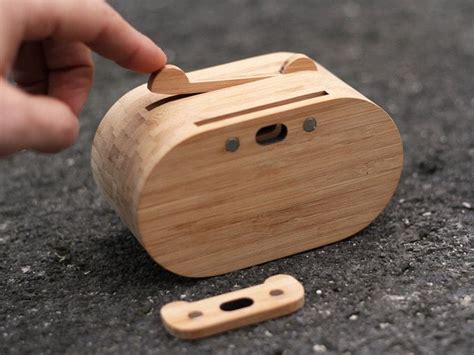 Amplio Bamboo IPhone Amplifier Inspired By Retro Radios By Vlad