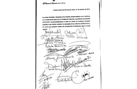 Diputados Opositores Juntaron Firmas Contra La Re Reelecci N