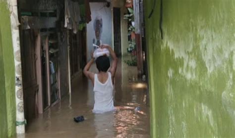 Hujan Deras Banjir Setinggi 2 Meter Membanjiri Rumah Warga Di Kebon