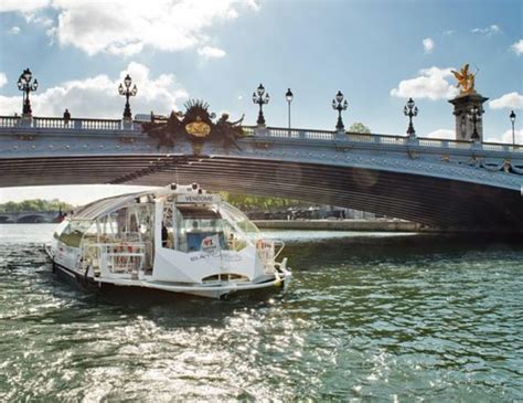 Discover Paris with the Seine River Hop-On Hop-Off Cruise