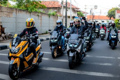 Tunjukan Eksistensi Diri Puluhan Biker Nmax Gelar Satmori Keliling