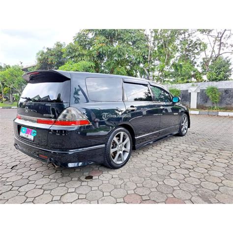 Mobil Honda Odyssey Absolute 2007 Bekas Low KM Full Original Di