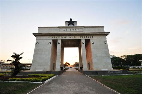 Independence Arch Accra Ghana Independence Arch At The Centre Of The