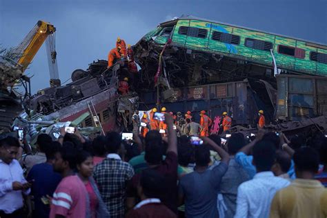 India Blames Signal Fault For Deadly Train Crash Daily Times