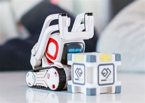 New Anki Cozmo Robot Unveiled For 180 Video Geeky Gadgets